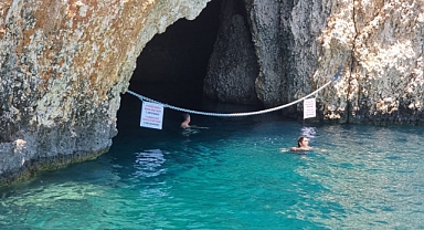 Akdeniz Foku İçin Demre Korsan Mağarasına Zincir Çekildi