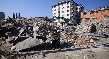 AKP'li Adalet Bakanı Tunç'tan Deprem Soruşturmalarına İlişkin Açıklama