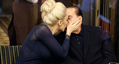 Berlusconi'nin Vasiyeti Açıklandı: Sevgilisine 100 Milyon, Kardeşine 100 Milyon...