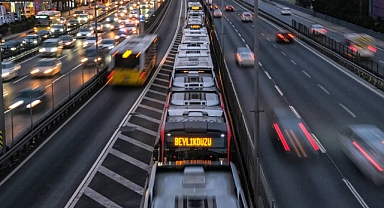 İstanbul'da Toplu Ulaşıma Zam Ertelendi