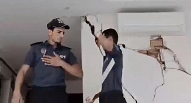 Kaçak Göçmenlerden Polis Üniformalı Video