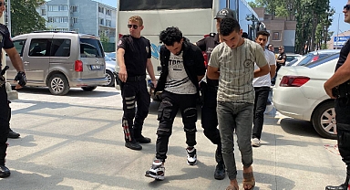 Sakarya'da '515 Haşimi' Çetesi Olarak Görüntü Veren Suriyeliler Tutuklandı