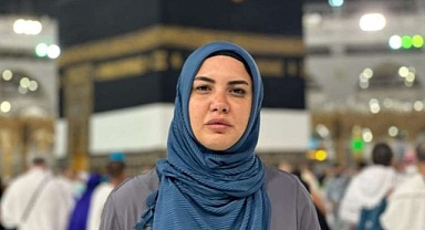 Son Zamanların Gözde Yandaşı Fulya Öztürk, Cumhurbaşkanlığı Uçağıyla Umre Ziyaretine Gitti