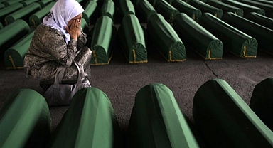 Srebrenitsa Katliamının 28. Yılı: Kimliği Tespit Edilen 30 Kurban Daha Bugün Toprağa Verilecek