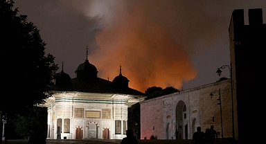 Topkapı Sarayı'nda Yangın Çıktı: Çökmeler Meydana Geldi
