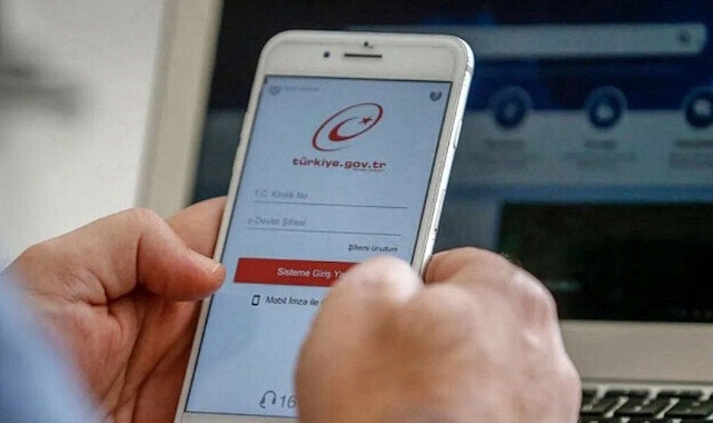 Zam Uygulanmadan Önce IMEI Kaydını Ödemek İsteyenler Sistemi Çökertti