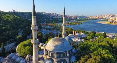 15 Temmuz Gazisi ve Cumhurbaşkanı Avukatı Olduğunu İddia Eden Şahıs Aileyi Camiden Attı