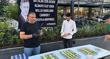 Adanalılar Klimanın İcadının Yıl Dönümünde Carrier İçin Tatlı Dağıttı