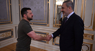 AKP'li Dışişleri Bakanı Fidan, Ukrayna Devlet Başkanı Zelensky ile Görüştü