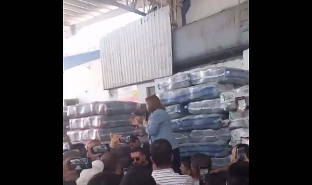 AKP'li Fatma Şahin Grev Yapan İşçilere Patronlarını Övdü: Adam da Üzülüyor