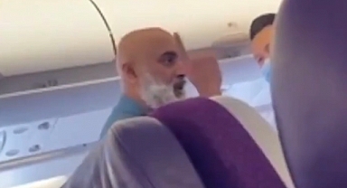 Avustralya'da Bir Yolcu, Uçaktakilere Zorla 'Allah'ın Kuluyum' Dedirtmeye Çalıştı