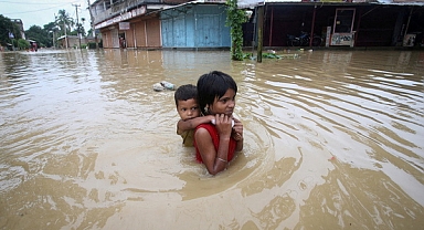 Bangladeş'te Sel Felaketi: 29 Kişi Öldü