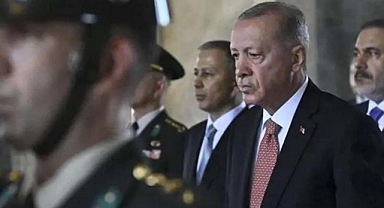Büyük Atatürk'ün Huzurunda Yine Aynı Rezillik