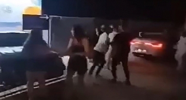 İzmir'de Eğlence Mekanını Kurşunladılar: 1 Kişi Yaralandı