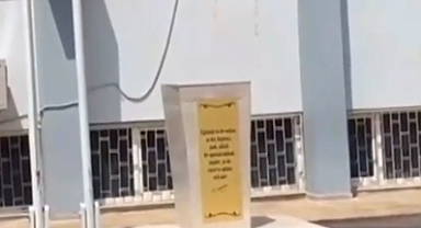 Meczup Saldırgan, Büyük Atatürk'ün Büstüne Balyozla Saldırdı