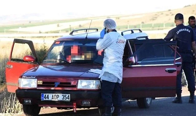 Otomobilin İçinde Vurulmuş Halde Kadın ve Erkek Cesedi Bulundu