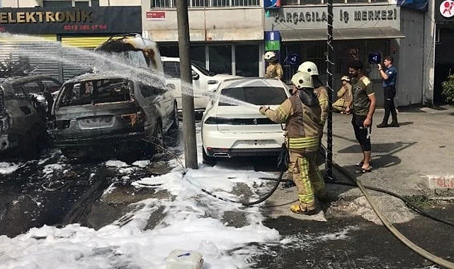 Sarıyer'de Bir Araçta Çıkan Yangın 3 Araca Sıçradı 4 Araç Kül Oldu