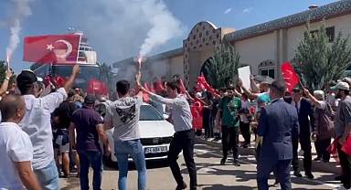 Stockholm Sendromu: Kılıçdaroğlu'na Erzincan'da Meşaleli Karşılama