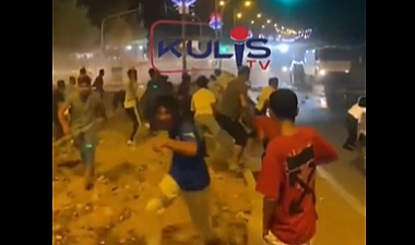 Suriyeli Haydutların 10 Yaşındaki Erkek Çocuğa İstismarda Bulunması Sonucunda Sokak Karıştı