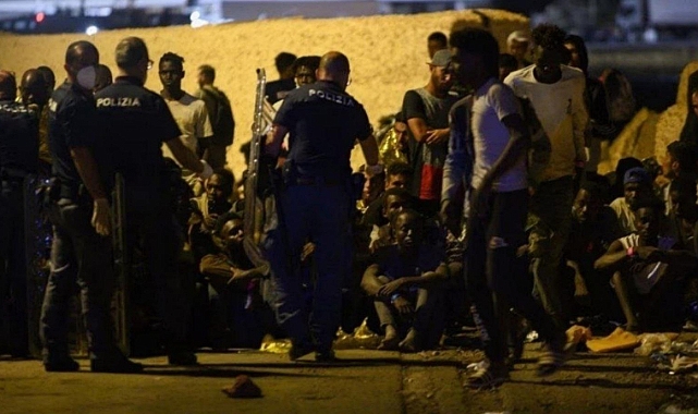 36 Saatte 6 Binden Fazla Kaçak Göçmen Geldi: Acil Durum İlan Edildi