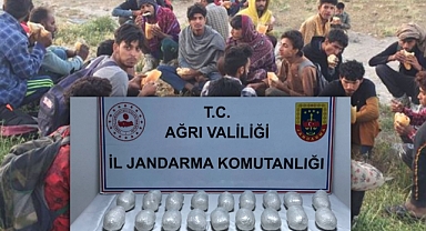 Ağrı'daki 2 Pakistanlı Sığıntının Üzerinde 20 Kg Metamfetamin Yakalandı
