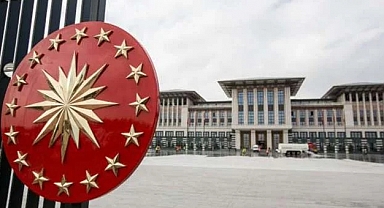 AKP'li Cumhurbaşkanı Erdoğan'ın 15 Başdanışmanı İstifa Ettirildi