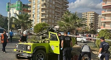 Antalya'da Safari Aracı Takla Attı: 1 Ölü 15 Yaralı 