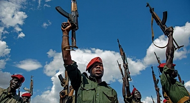 BM: Sudan'da 5 Bin Kişi Hayatını Kaybetti, 5 Milyon Kişi Yerinden Edildi