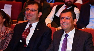 Ekrem İmamoğlu'ndan Özgür Özel'e Destek: CHP Değişirse Türkiye Değişir