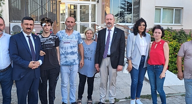 İYİ Parti, Bursa'da Suriyeli Sığıntıların Saldırısına Uğrayan Türk Gencini Ziyaret Etti