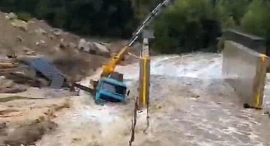 Kırklareli'de Sel Felaketi: 1'i Çocuk 4 Kişi Kayıp