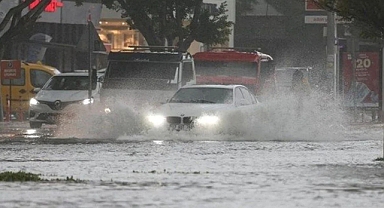 Meteoroloji'den Sarı ve Turuncu Kodlu Şiddetli Yağış Uyarısı