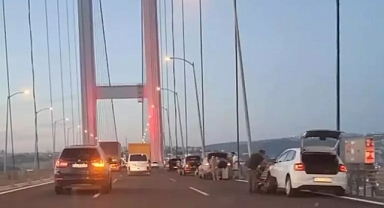 Osmangazi Köprüsü'nde İlginç Olay: 10'dan Fazla Aracın Lastiği Patladı