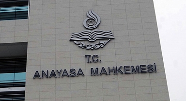 Anayasa Mahkemesi 3 Siyasi Partinin Kapanmasına Karar Verdi