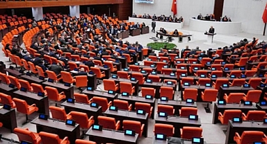 Birden Fazla Maaş Alan Bürokratların Araştırılması Önergesine AKP ve MHP’den Ret