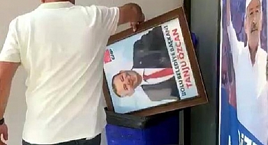 CHP'den CHP'li Bolu Belediye Başkanına Terbiyesizlik: Göçmen Karşıtlığı İle Bilinen ve Kılıçdaroğlu'na Muhalif Olduğu İçin İhraç Edilen Bolu Belediye Başkanı Tanju Özcan'ın Fotoğrafını Çöpe Attılar