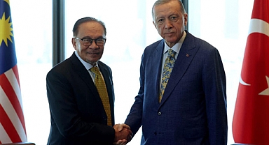 Cumhurbaşkanı Erdoğan, Malezya Başbakanı Enver İbrahim ile Görüştü