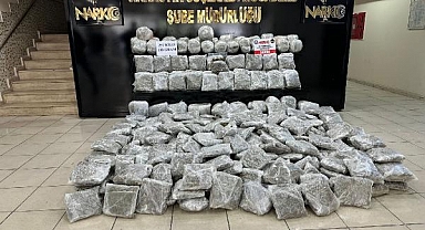 'Dur' İhtarına Uymayan Minibüste 257 Kilo Uyuşturucu Ele Geçirildi