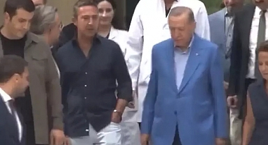 Fenerbahçe Başkanı Ali Koç AKP'li Cumhurbaşkanı Erdoğan'ın Yanında Ellerini Cebine Attığı İçin 