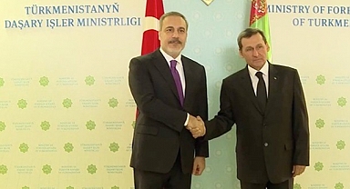 Hakan Fidan, Türkmenistan Dışişleri Bakanı Meredov'la Bir Araya Geldi