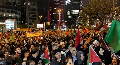 İsrail'in İstanbul Başkonsolosluğu Önünde