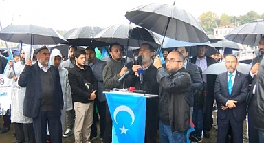 İstanbul'da Uygurlar'dan Soykırımcı ÇKP Rejiminin Doğu Türkistan'ı İşgalinin Yıl Dönümü Protestosu