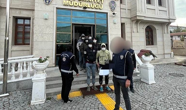 Malatya'da 13 Kaçak Göçmen Yakalandı