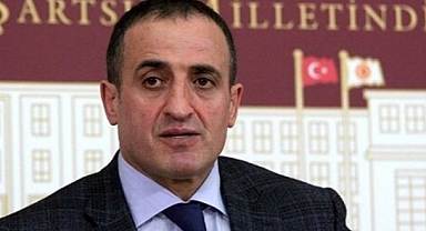 Milliyetçiliği Suç Sayan AKP'ye Tepki Büyüyor
