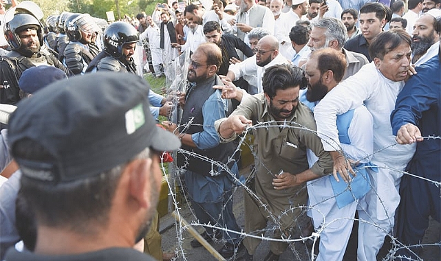 Pakistan, Kaçak Göçmenlerin Ülkeyi Terk Etmelerini İstedi