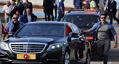 Sahte Çakar Takan Araç Erdoğan'ın Koruma Ordusunu Aşıp Uçağının Yanına Kadar Geldi İddiası