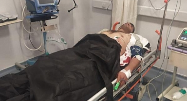 Şanlıurfa'da Türk Bayrağı Dağıtan Zabıta Amiri, Bayrağa Hakaret Eden Hadsiz Tarafından Bıçaklandı