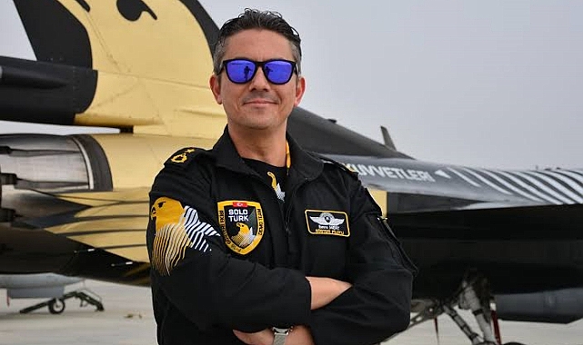 SOLOTÜRK Pilotu Yarbay Emre Mert, Son Gösterisini Cumhuriyet'in 100. Yılında Yaptı