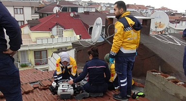 79 Yaşındaki İşçi, Avcılar'da Tamir İçin Çıktığı Çatıda Ölü Bulundu