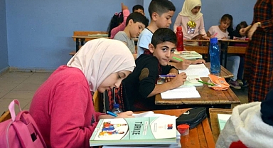 Bakan Tekin, Türkiye'de Eğitim Gören Yabancı Uyruklu Öğrenci Sayısını Açıkladı